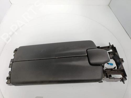 Used Armrest / Center console Armrest / Center console MERCEDES-BENZ E-CLASS (W212) E 220 CDI (163 hp) 32713674 32713674