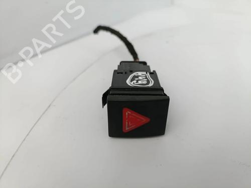 Used Warning switch Warning switch VW POLO IV (9N_, 9A_) 1.2 (60 hp) 32735448 32735448