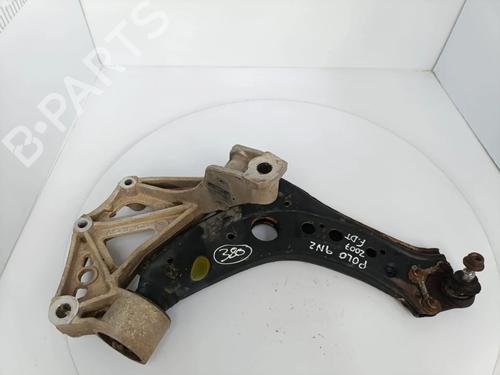 Used Right front suspension arm Right front suspension arm VW POLO IV (9N_, 9A_) 1.2 (60 hp) 33028414 33028414