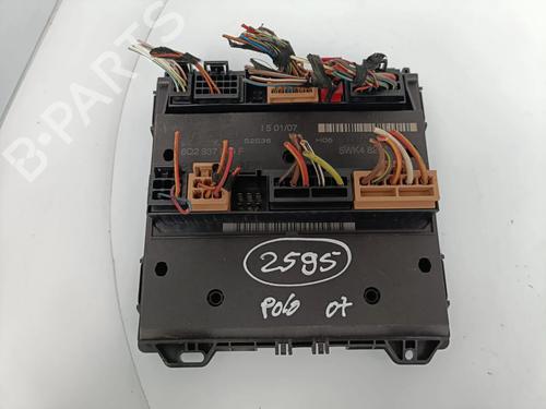 Used Fuse box Fuse box 33186876 33186876