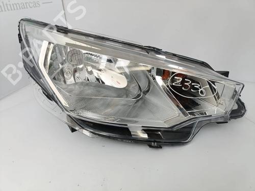 Used Right headlight Right headlight AIXAM CITY Electric (8 hp) 33186916 33186916