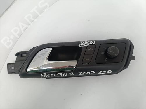 Used Front left interior door handle Front left interior door handle VW POLO IV (9N_, 9A_) 1.2 (60 hp) 33186923 33186923