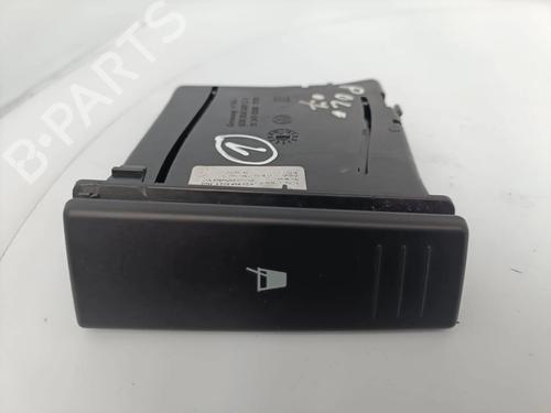Used Cup/Object holder Cup/Object holder VW POLO IV (9N_, 9A_) 1.2 (60 hp) 33199951 33199951