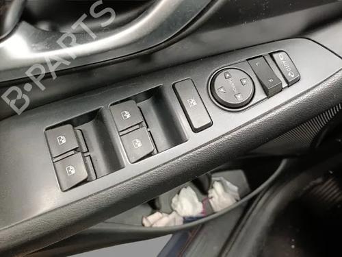 left-front-window-switch-hyundai-i30-pde-pd-pden-2016-33275201 main image