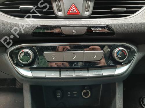 ac-styringsenhedmanvreenhed-hyundai-i30-pde-pd-pden-2016-33275207 main image