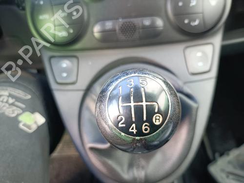 Used Gear lever Gear lever FIAT 500 (312_) 1.4 (312AXC1B, 312CXC1B) (100 hp) 33545663 33545663