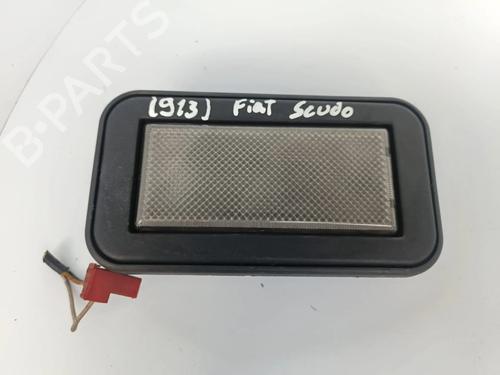 Plafoniera interna Plafoniera interna FIAT SCUDO Van (220_) 1.9 D (69 hp) 33722374 33722374