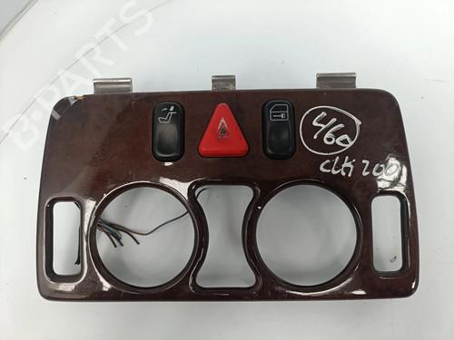 Used Warning switch Warning switch MERCEDES-BENZ CLK (C208) CLK 200 (208.335) (136 hp) 33800670 33800670