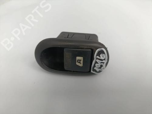 Used Right front window switch Right front window switch CITROËN C2 (JM_) 1.4 HDi (69 hp) 33800685 33800685