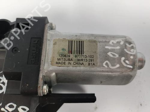 Left front window motor VOLVO V70 III (135) D5 | BP33802779E21 - Image 2