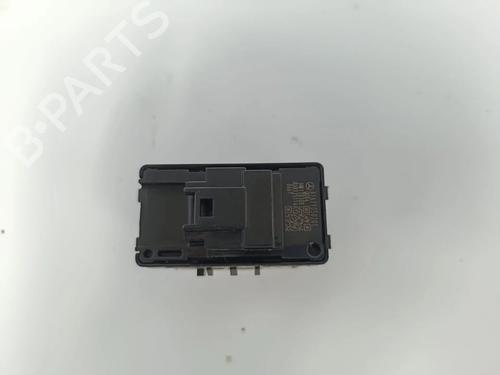 Right rear window switch MERCEDES-BENZ A-CLASS (W177) A 180 d (177.003) | BP33995885I28 - Image 3