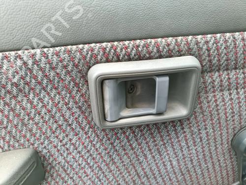 Used Front left interior door handle Front left interior door handle 34373162 34373162