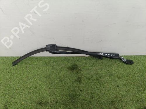 Used Front windshield wiper arm Front windshield wiper arm 34524913 34524913