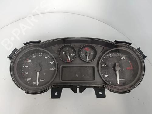 Used Instrument cluster Instrument cluster 35795316 35795316