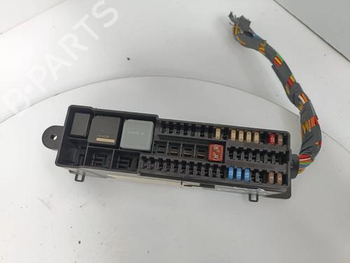Used Fuse box Fuse box 35932897 35932897