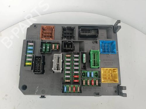 Used Fuse box Fuse box 36113183 36113183