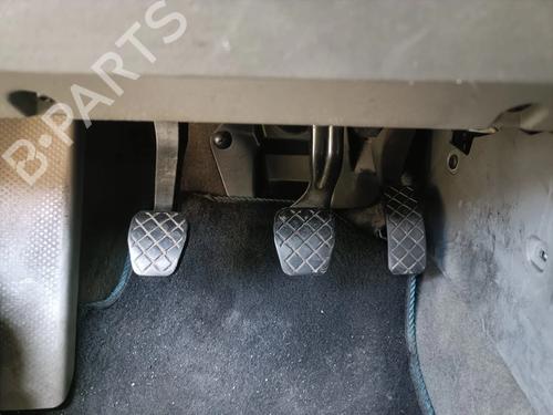 pedal-vw-new-beetle-9c1-1c1-1998-1999-2000-2001-2002-2003-2004-2005-2006-2007-2008-2009-2010-2011-2012-36307804 main image