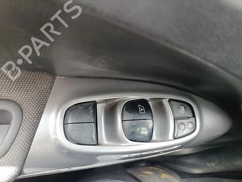 Used Left front window switch Left front window switch NISSAN JUKE (F15) 1.5 dCi (110 hp) 36307735 36307735