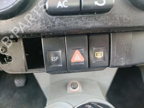warning-switch-vw-new-beetle-9c1-1c1-1998-1999-2000-2001-2002-2003-2004-2005-2006-2007-2008-2009-2010-2011-2012-36307788 main image