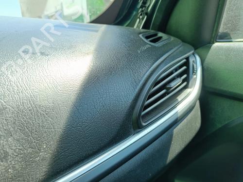 air-vent-fiat-tipo-estate-356_-357_-2016-36644237 main image