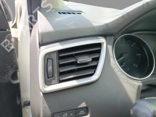 air-vent-nissan-qashqai-ii-j11-j11_-2013-36644290 main image