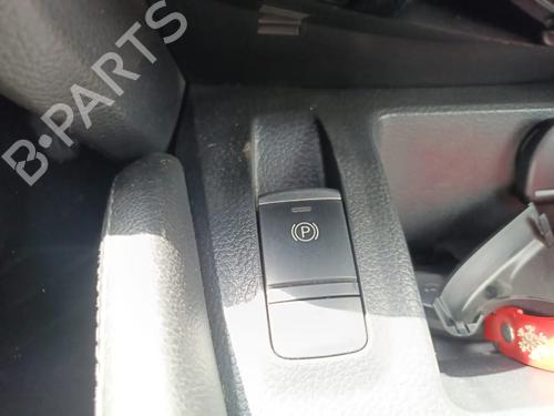 switch-nissan-qashqai-ii-j11-j11_-2013-36644288 main image