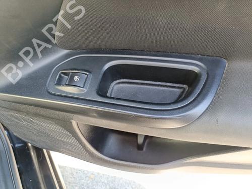 right-rear-window-switch-fiat-tipo-estate-356_-357_-2016-36644233 main image