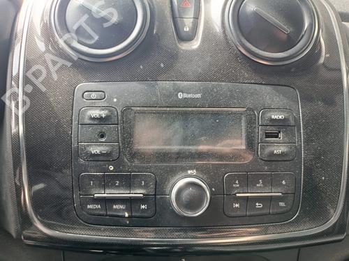 Used Radio Radio 36812157 36812157