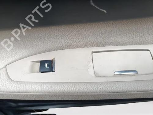 Højre bagtil elrude kontakt Højre bagtil elrude kontakt BMW 7 (F01, F02, F03, F04) 750 i, Li (408 hp) 36886017 36886017