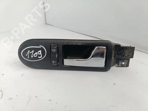 Used Front right interior door handle Front right interior door handle 37449090 37449090