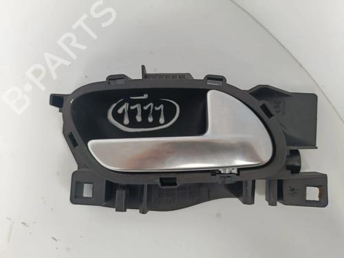 Used Front right interior door handle Front right interior door handle 37449092 37449092