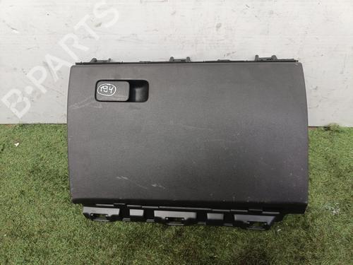 Used Glove box Glove box 38089111 38089111