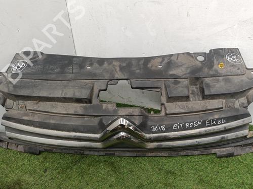 Używane Atrapa chłodnicy / Grill Atrapa chłodnicy / Grill 38340474 38340474