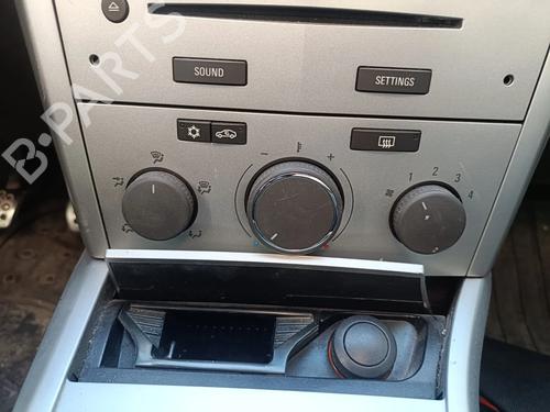 Used Climate control Climate control 38340517 38340517
