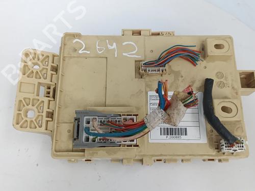 Used Fuse box Fuse box 38754413 38754413