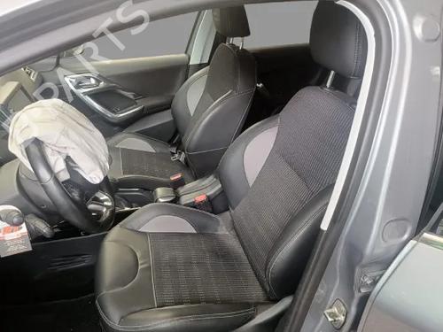 seats-set-peugeot-2008-i-cu_-2013-40152607 main image
