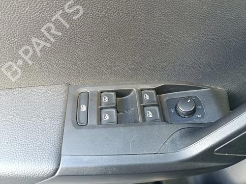 left-front-window-switch-seat-arona-kj7-kjp-2017-40159425 main image