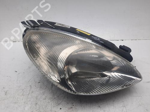 Right headlight CITROËN XSARA (N1) 2.0 HDi 90 (90 hp) 12252338