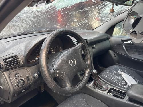 Dashboard MERCEDES-BENZ C-CLASS (W203) C 220 CDI (203.006) (136 hp) 32234582