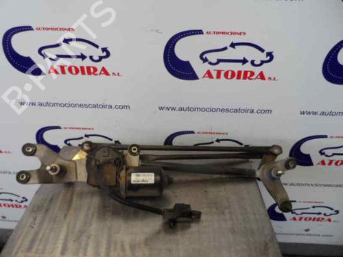 Used Front wiper motor KIA SORENTO I (JC) 2.5 CRDi (163 hp) 1332947