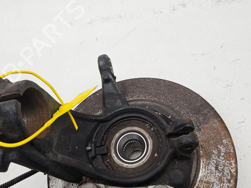 Fusee rechts voor OPEL CROSSLAND X / CROSSLAND (P17, P2QO) 1.2 (75) (82 hp) 31157151