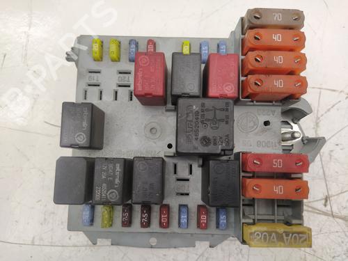 Used Fuse box ALFA ROMEO 159 (939_) 1.9 JTDM 16V (939AXC1B, 939AXC12) (150 hp) 18710366