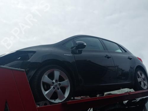 Brugte TOYOTA AURIS (_E18_)  1.8 Hybrid (ZWE186_, ZWE186R)  4601347