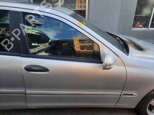 Used Right front door MERCEDES-BENZ C-CLASS (W203) [2000-2007]  12678791