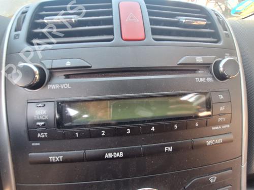 Used Radio Radio TOYOTA AURIS (_E18_) 1.8 Hybrid (ZWE186_, ZWE186R) (136 hp) 34718631 34718631