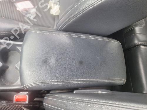 Used Armrest / Center console RENAULT KOLEOS I (HY_) 2.0 dCi (HY0K) (150 hp) 29278823