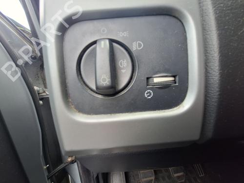Used Headlight switch Headlight switch LAND ROVER DISCOVERY III (L319) [2004-2009] 36383132 36383132