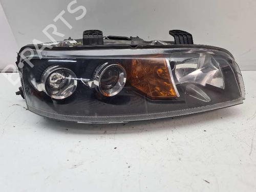 Used Right headlight FIAT PUNTO (176_) 60 1.2 (176AP, 176AR, 176AQ, 176BB) (60 hp) 5931732
