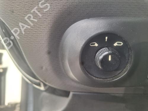 Spejlkontakt CITROËN C4 CACTUS 1.2 VTi 82 (82 hp) 28590588