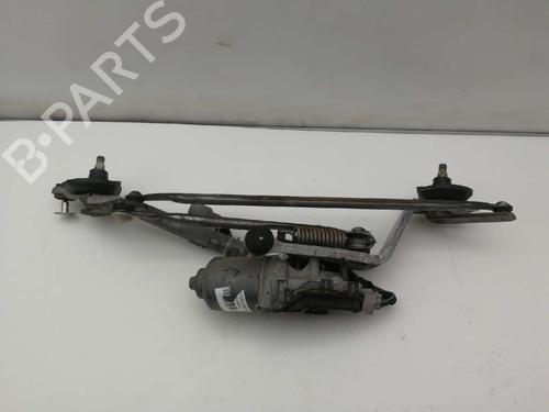 Used Front wiper motor TOYOTA AURIS (_E15_) 2.0 D-4D (ADE150_, ADE150R) (126 hp) 4961368